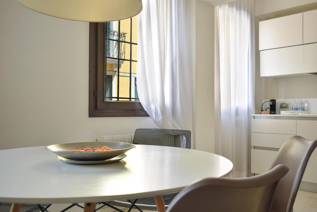 Welc-Om Casa Anna Apartment ปาโดวา ภายนอก รูปภาพ