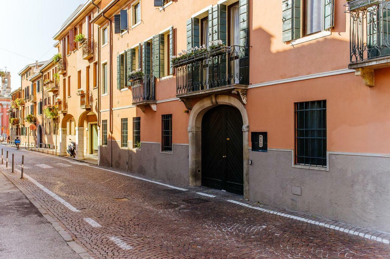 Welc-Om Casa Anna Apartment ปาโดวา ภายนอก รูปภาพ