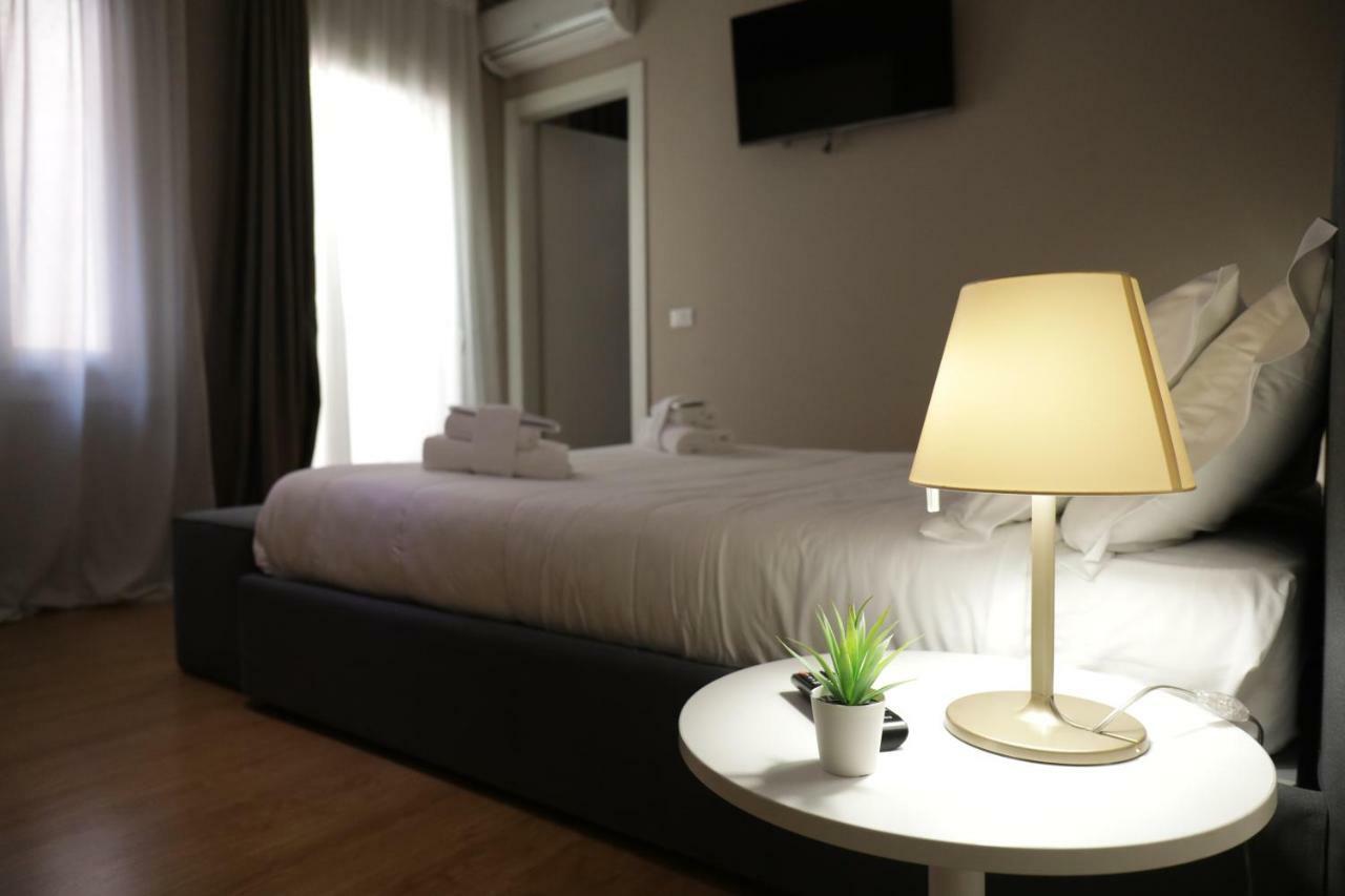 Welc-Om Casa Anna Apartment ปาโดวา ภายนอก รูปภาพ