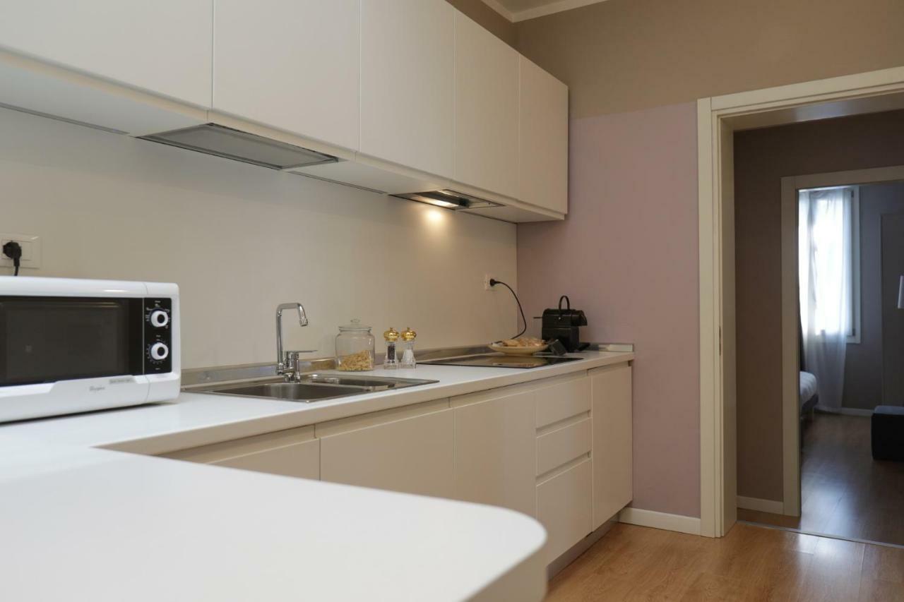 Welc-Om Casa Anna Apartment ปาโดวา ภายนอก รูปภาพ